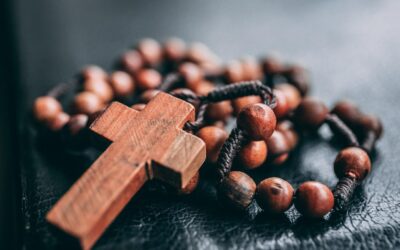 Październik – miesiąc różańca świętego